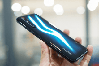 Trên tay hình ảnh thực tế Realme 6 Pro và các điểm cần lưu ý