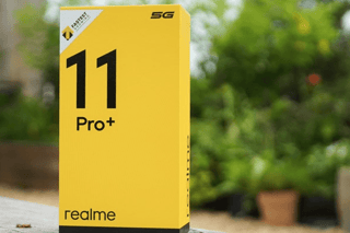 Trên tay Realme 11 Pro Plus 5G: Sang, sịn, mịn