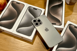 Trên tay iPhone 15 Pro Max chính hãng