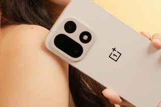 OnePlus 15: Tuyệt tác công nghệ với thiết kế đột phá đầy ấn tượng