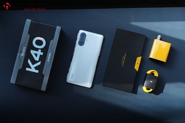 Hộp phụ kiện đầy đủ của Xiami K40 Gaming