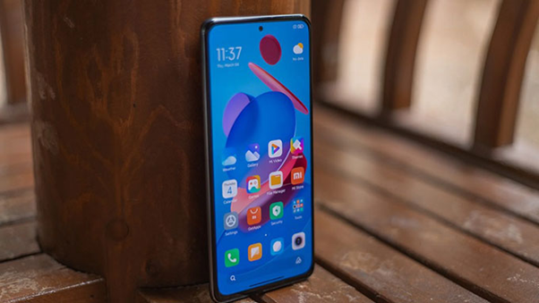 Màn hình Redmi K40, dải sáng 1300 nit.