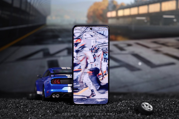 Màn hình Realme GT Neo 3, tấm nền AMOLED ấn tượng.