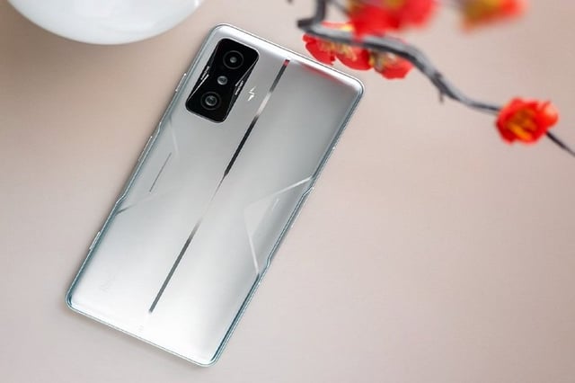 Trải nghiệm game PUBG Mobile trên Xiaomi Redmi K50 Gaming: Thuốc thử hạng nặng dành cho Snapdragon 8 Gen 1 !!!