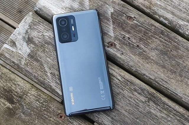 So sánh Mi 11T với Oppo A96: Chiến thắng áp đảo