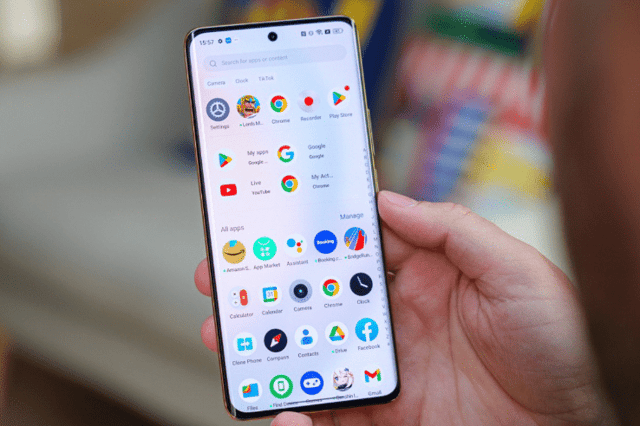 So sánh Realme 11 Pro Plus 5G với đối thủ cùng phân khúc