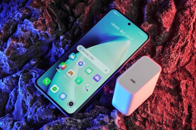 Có nên mua Realme GT Neo 5 5G 150W chính hãng không?