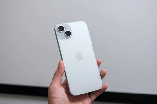 Đánh giá chi tiết iPhone 15 Plus chính hãng: Nâng cấp nhảy vọt đầy bất ngờ