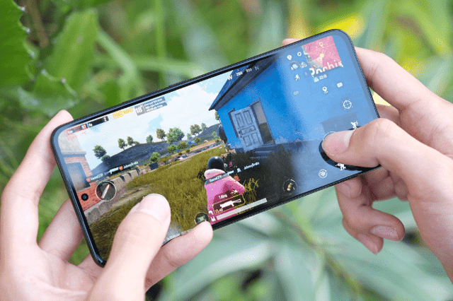 Top điện thoại chơi game tốt nhất tháng 10