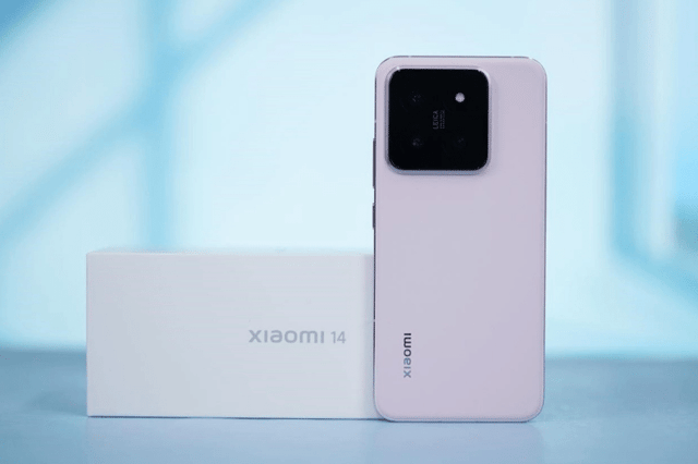 Trên tay Xiaomi 14 5G chính hãng: Thiết kế sang trọng, mỏng nhẹ, tối giản