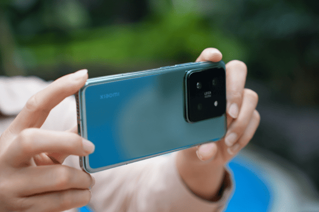 So sánh Xiaomi 14 Pro với đối thủ cạnh tranh