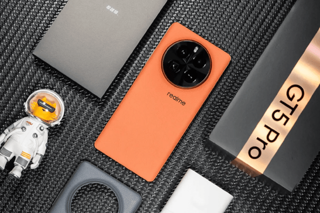 Trên tay Realme GT5 Pro 5G chính hãng