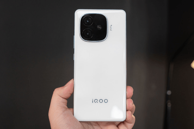 Tính năng mới của iQOO Z9 5G: Nâng cấp mạnh mẽ, trải nghiệm mượt mà