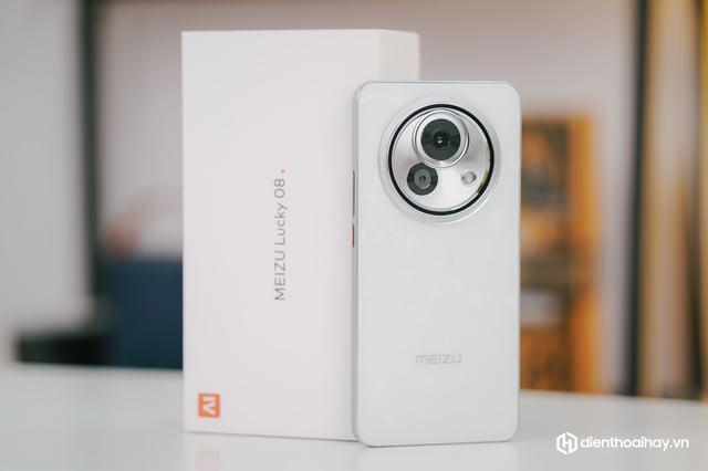 Meizu trở lại với smartphone tầm trung giá hấp dẫn: camera 108MP, màn hình độc đáo