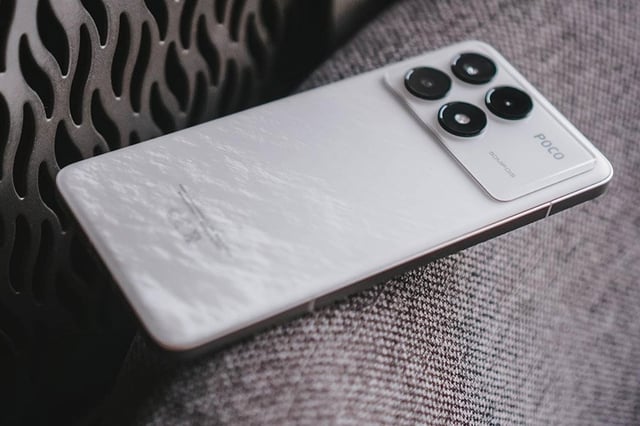 Bí mật đằng sau smartphone cao cấp vẫn dễ bị trầy xước