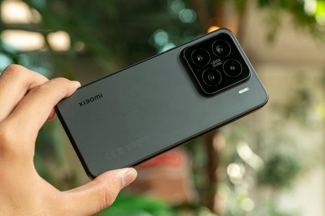 Xiaomi 16 Pro mini: nhỏ gọn mà đầy sức mạnh