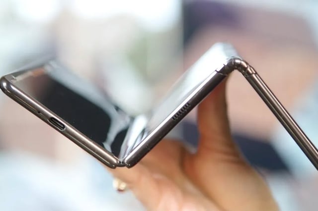 Xiaomi và bí ẩn điện thoại gập ba mới: Thực hư ra sao?