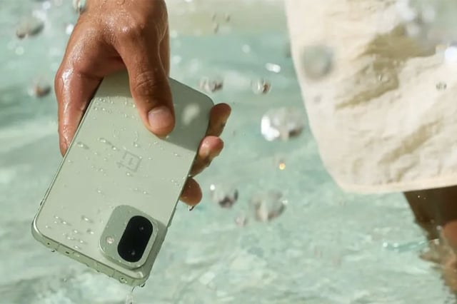 OnePlus 15R trình làng cùng cấu hình vượt trội với Snapdragon 8 Gen 5 và pin 7.400mAh