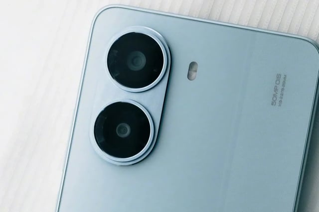 Siêu phẩm mới từ Xiaomi: REDMI Turbo 5 gây chú ý với sạc nhanh 100W
