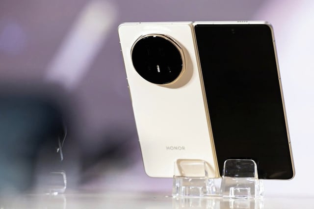 HONOR Magic V6: Chiếc smartphone gập với pin siêu khủng sắp trình làng