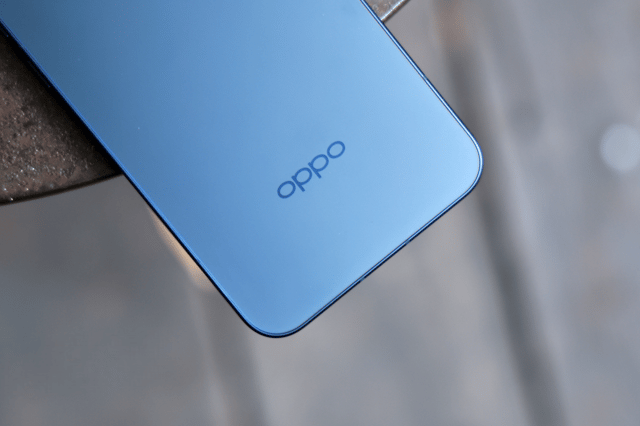 OPPO Find X9 Ultra gây chú ý với thiết kế camera lạ mắt